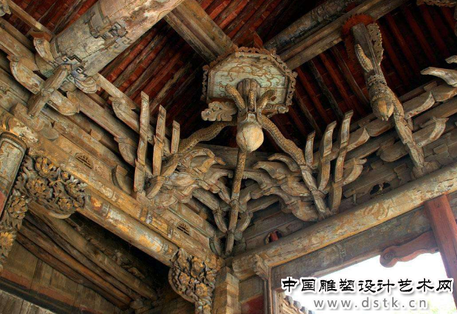 中国木雕工艺中的雕刻技法  第3张